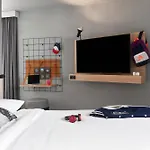 Moxy Bonn Airport מלון 4*