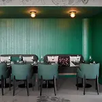 Moxy Bonn Airport מלון קלן