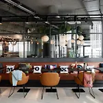 מלון Moxy Bonn Airport קלן