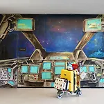 Moxy Bonn Airport מלון 4*