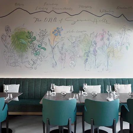 Moxy Bonn Airport 4* Kolín nad Rýnem