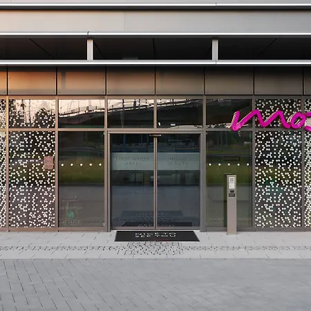 Moxy Bonn Airport Szálloda