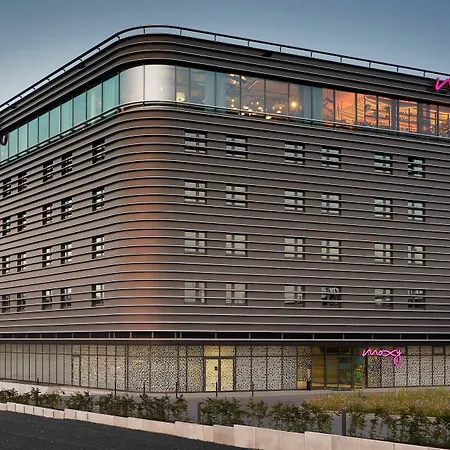 Moxy Bonn Airport Szálloda