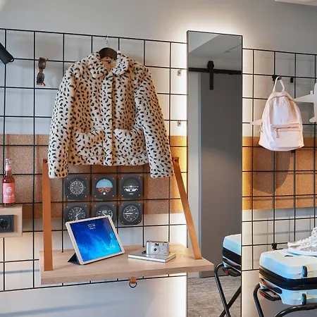 Szálloda Moxy Bonn Airport