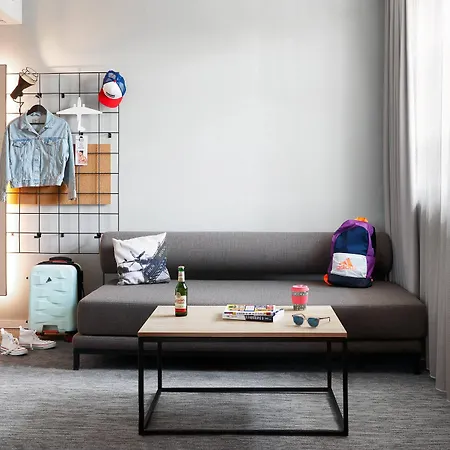 Hotel Moxy Bonn Airport