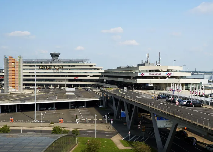 Ξενοδοχείο Moxy Bonn Airport 4*