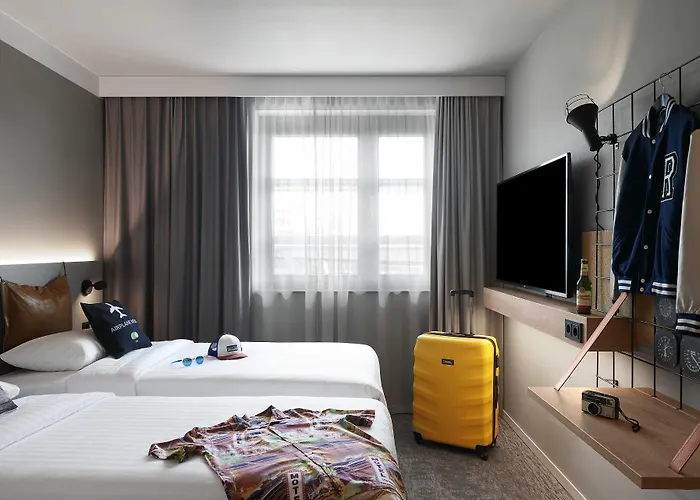 Moxy Bonn Airport 쾰른