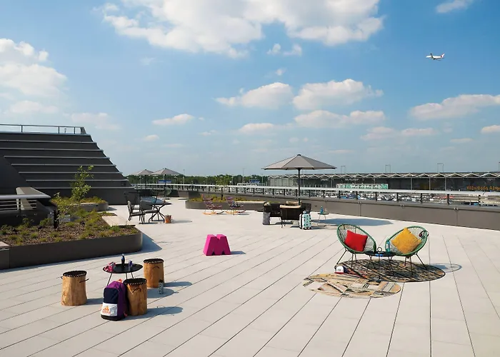 호텔 Moxy Bonn Airport 쾰른