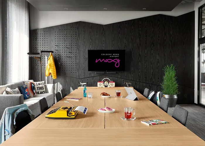 Moxy Bonn Airport